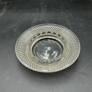 Anchor hocking sure snuff ashtray Elegant Glass Plate with Intricate Design